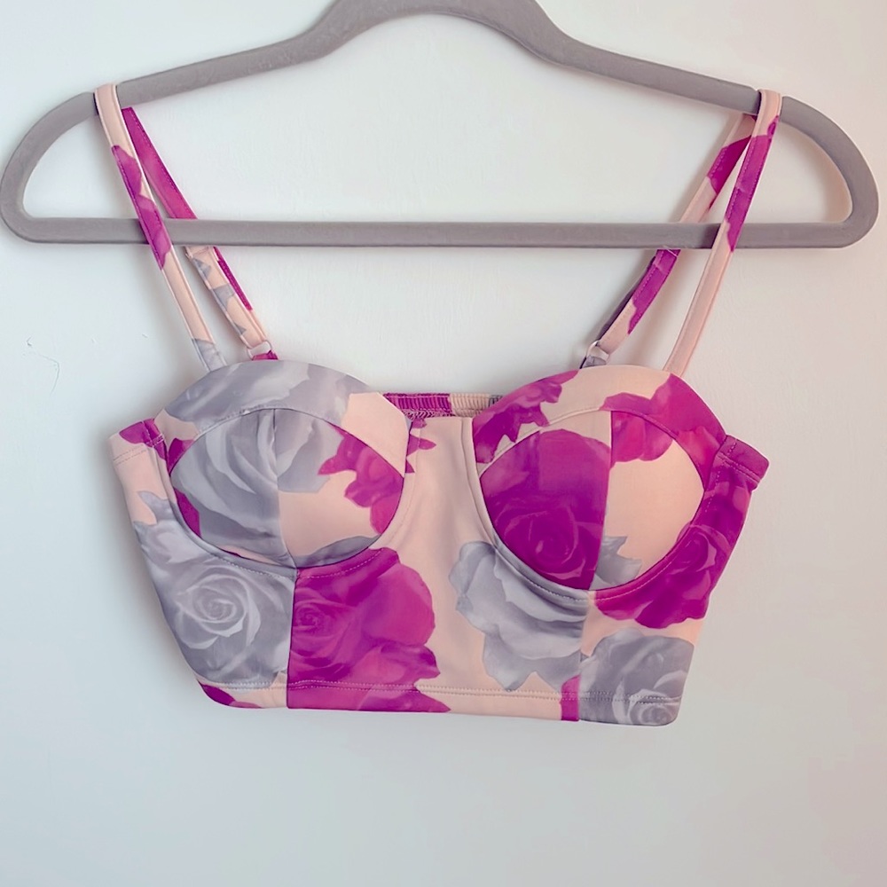Cropped floral top